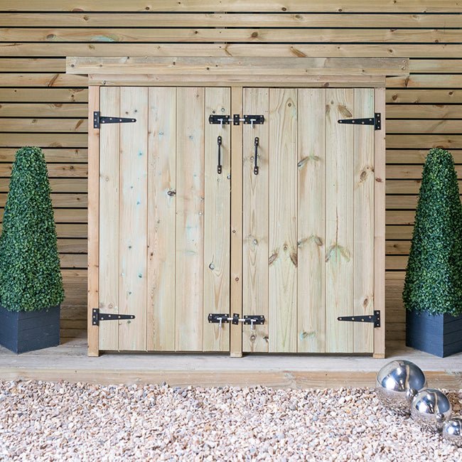 Gisburn Garden Store - Yellow Shield