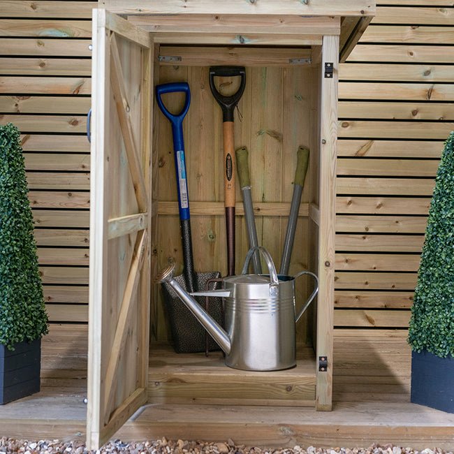 Gisburn Garden Store - Yellow Shield